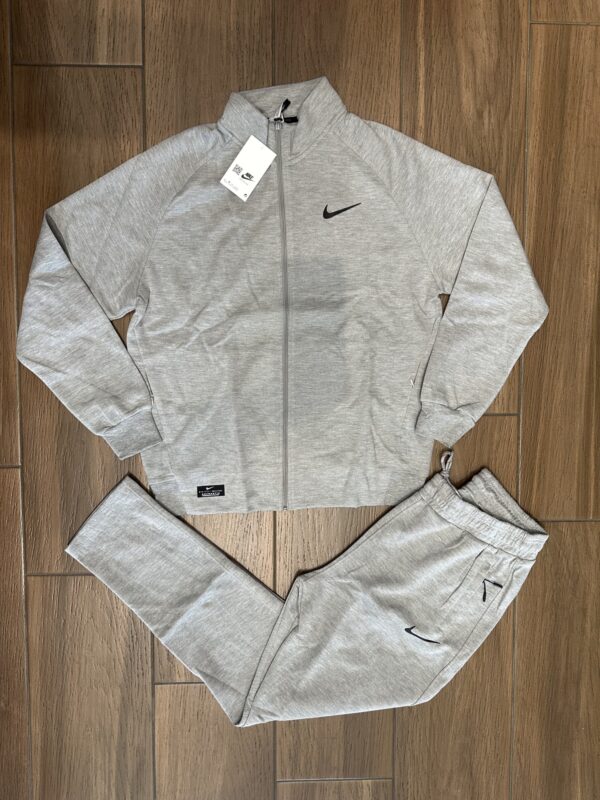 Nike Pambuk Gri,Per Meshkuj