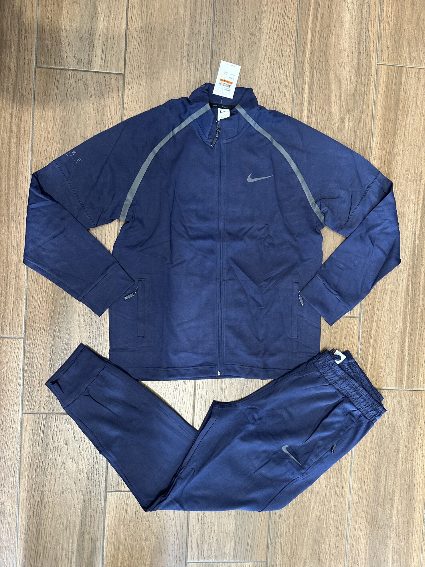 Nike Pambuk ,per Meshkuj.Blu e erret