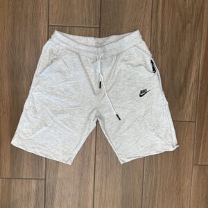 Gri, Pambuk, Per meshkuj, Nike