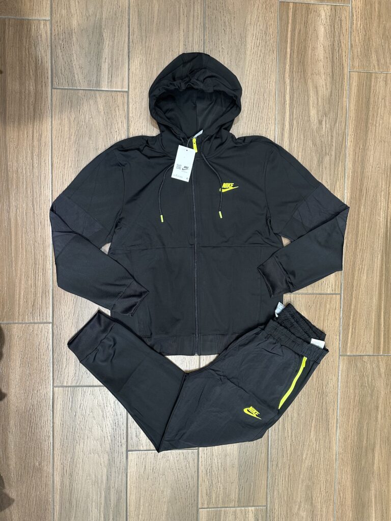 Nike Mikrofiber,Black,Per Meshkuj