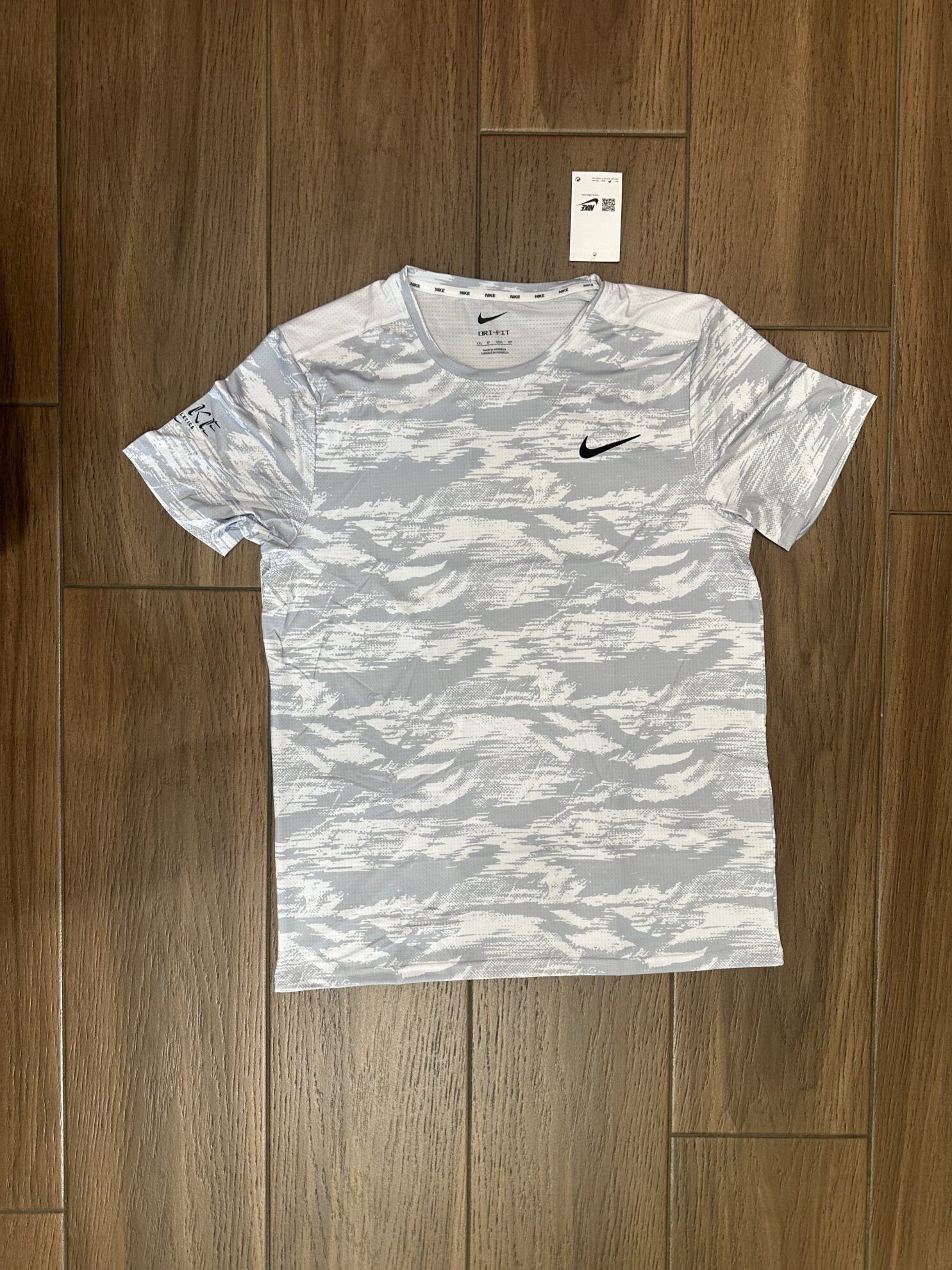 Nike,Microfiber,Per Meshkuj,Bardhe