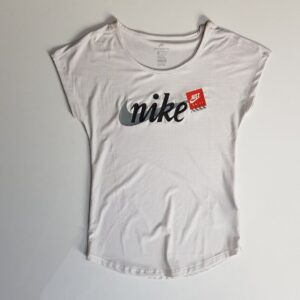 E bardhe, Mikrofiber, Per femra, Nike