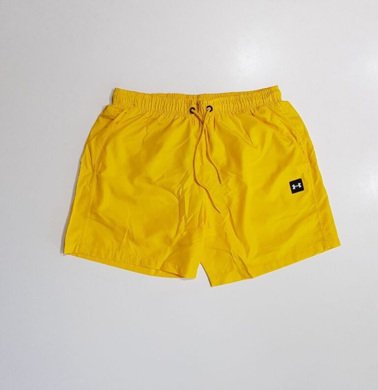 E verdhe, Pantallona plazhi per meshkuj, Under Armour