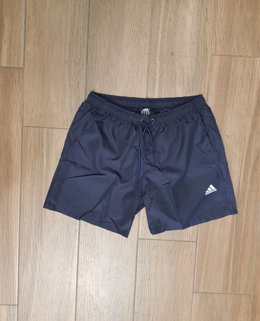 Blu e erret, Pantallona plazhi per meshkuj, Adidas