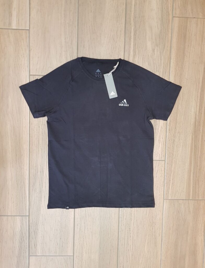 Blu e erret, Pambuk, Per meshkuj, Adidas